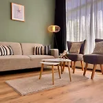 Reumann De Schelp 12 *